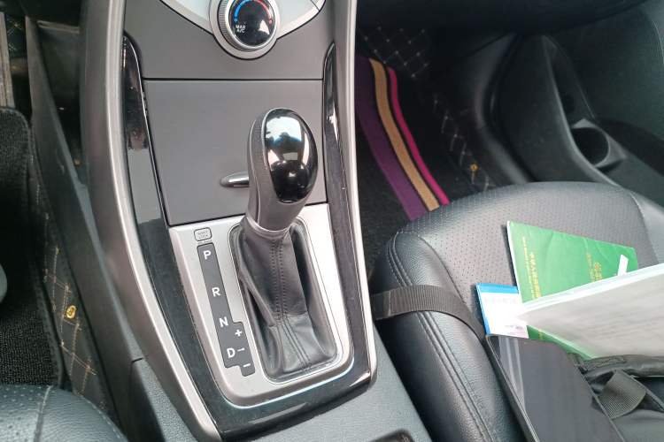 Used Hyundai Elantra (5th Generation / Langdong) 2016 1.6L Automatic Prestige Model Gear Lever