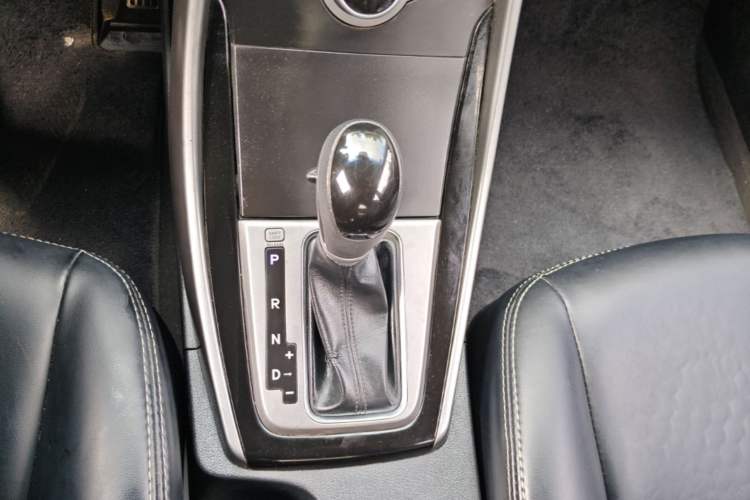 Used Hyundai Elantra (5th Generation / Langdong) 2016 1.6L Automatic Prestige Model Gear Lever