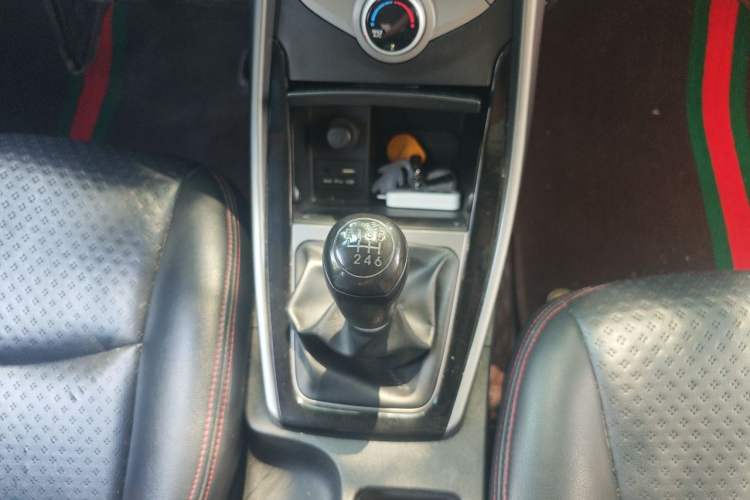 Used Hyundai Elantra (5th Generation / Langdong) 2016 1.6L Manual Luxury Model Gear Lever
