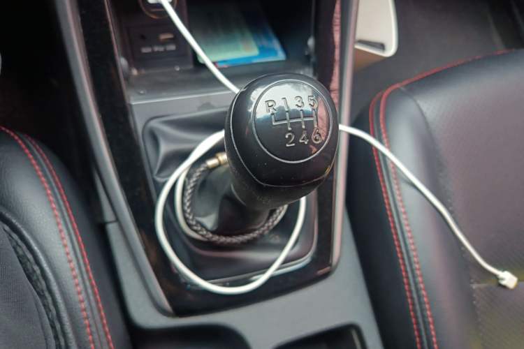 Used Hyundai Elantra (5th Generation / Langdong) 2016 1.6L Manual Luxury Model Gear Lever