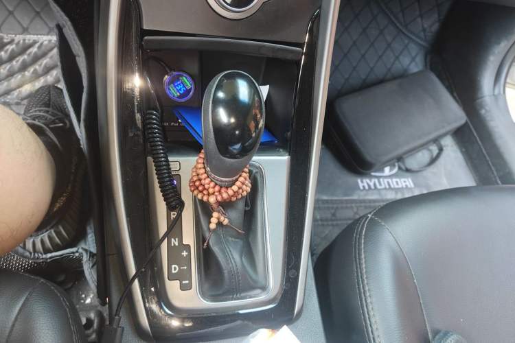 Used Hyundai Elantra (5th Generation / Langdong) 2016 1.6L Automatic Prestige Model Gear Lever
