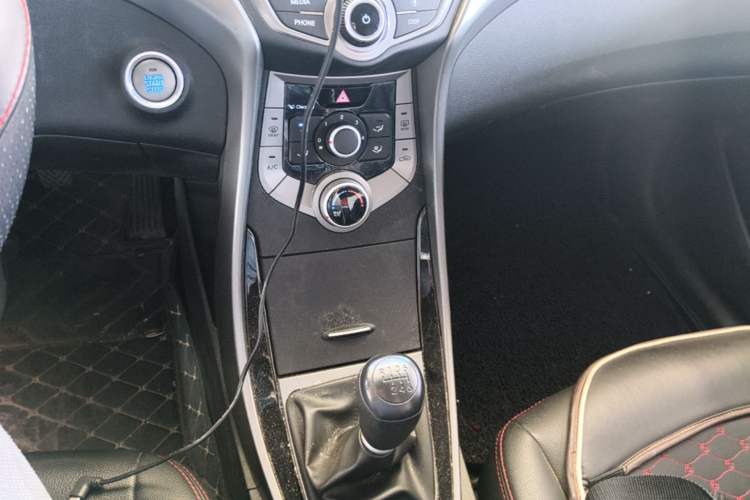 Used Hyundai Elantra (5th Generation / Langdong) 2016 1.6L Manual Luxury Model Gear Lever