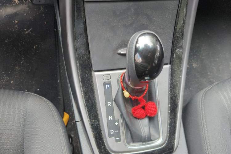 Used Hyundai Elantra (5th Generation / Langdong) 2016 1.6L Automatic Prestige Model Gear Lever
