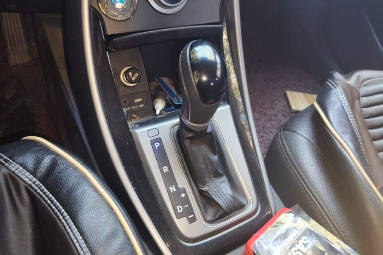 Used Hyundai Elantra (5th Generation / Langdong) 2016 1.6L Automatic Prestige Model Gear Lever