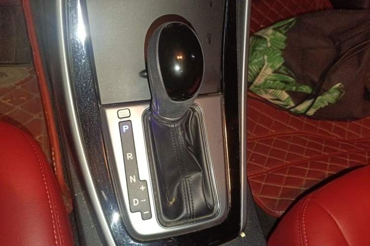 Used Hyundai Elantra (5th Generation / Langdong) 2016 1.6L Automatic Prestige Model Gear Lever