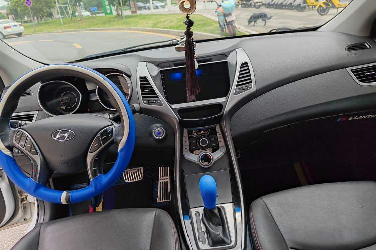 Used Hyundai Elantra (5th Generation / Langdong) 2016 1.6L Automatic Prestige Model Gear Lever
