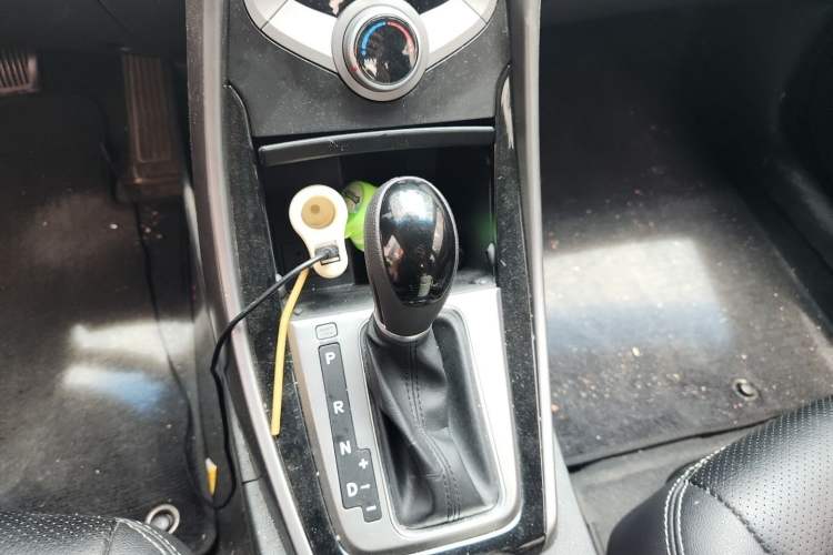 Used Hyundai Elantra (5th Generation / Langdong) 2016 1.6L Automatic Prestige Model Gear Lever