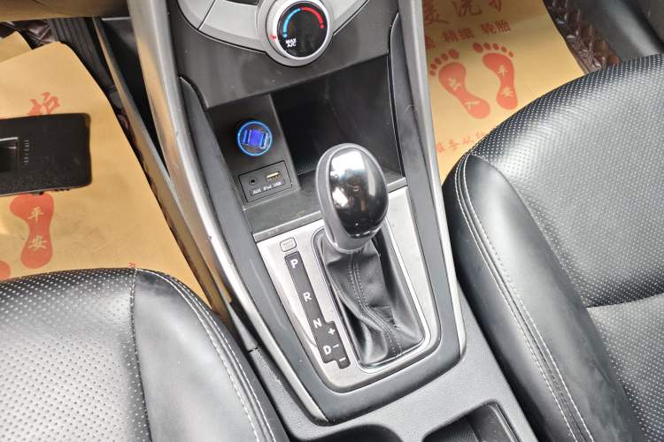 Used Hyundai Elantra (5th Generation / Langdong) 2016 1.6L Automatic Smart Version Gear Lever