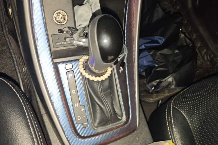 Used Hyundai Elantra (5th Generation / Langdong) 2016 1.6L Automatic Smart Version Gear Lever