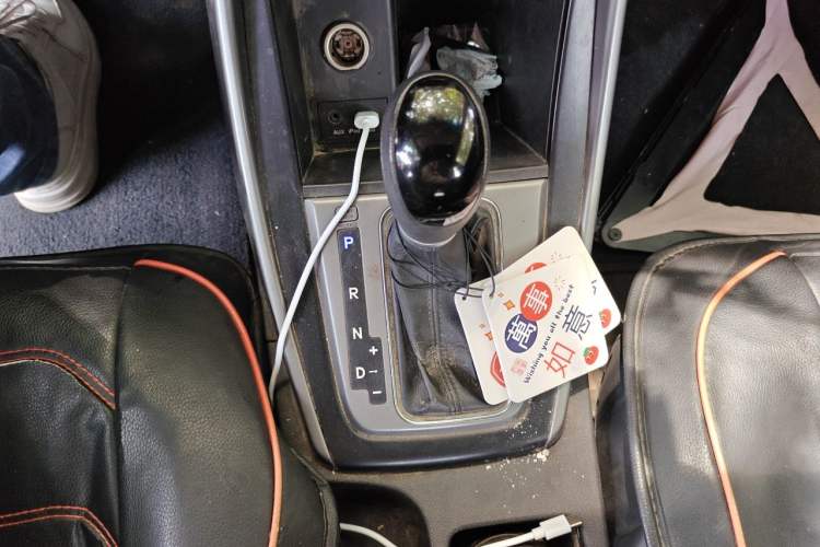 Used Hyundai Elantra (5th Generation / Langdong) 2016 1.6L Automatic Smart Version Gear Lever