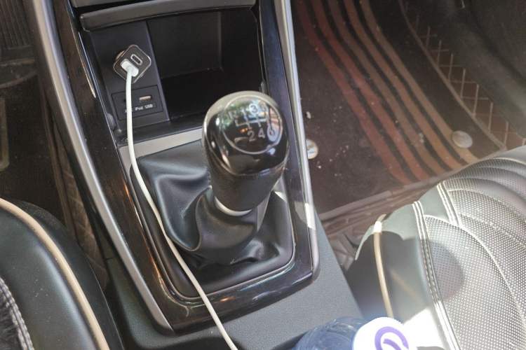 Used Hyundai Elantra (5th Generation / Langdong) 2016 1.6L Manual Luxury Model Gear Lever