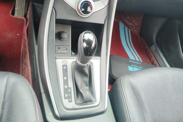 Used Hyundai Elantra (5th Generation / Langdong) 2016 1.6L Automatic Smart Version Gear Lever