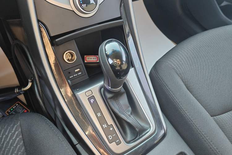 Used Hyundai Elantra (5th Generation / Langdong) 2016 1.6L Automatic Prestige Model Gear Lever