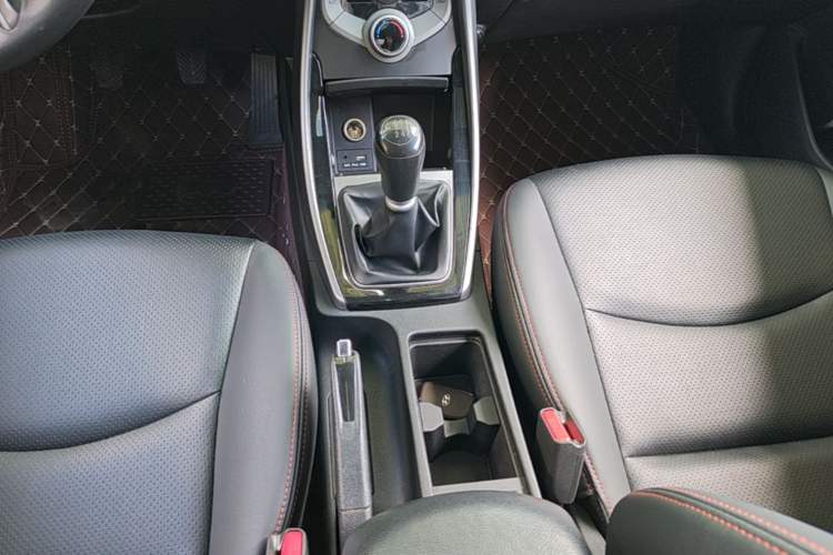 Used Hyundai Elantra (5th Generation / Langdong) 2016 1.6L Manual Luxury Model Gear Lever