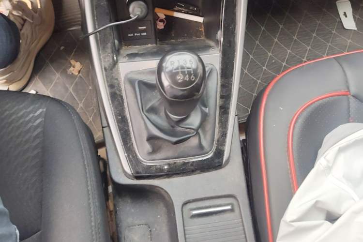Used Hyundai Elantra (5th Generation / Langdong) 2016 1.6L Manual Luxury Model Gear Lever