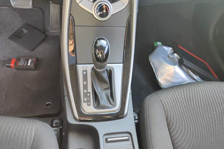 Used Hyundai Elantra (5th Generation / Langdong) 2016 1.6L Automatic Prestige Model Gear Lever