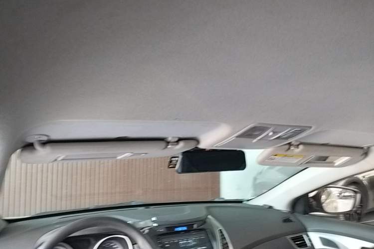 Used Hyundai Elantra (5th Generation / Langdong) 2016 1.6L Automatic Smart Version Headliner