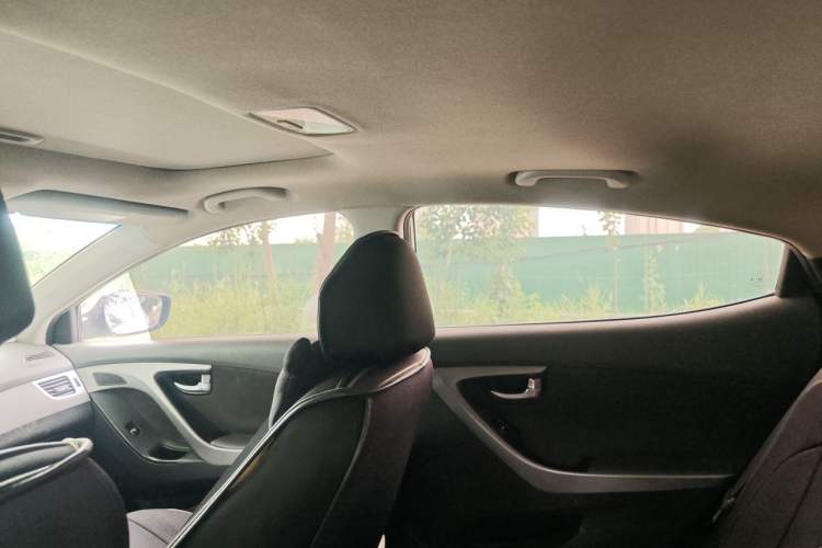 Used Hyundai Elantra (5th Generation / Langdong) 2016 1.6L Automatic Prestige Model Headliner
