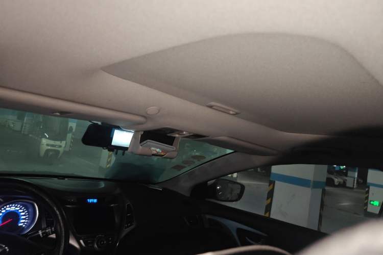 Used Hyundai Elantra (5th Generation / Langdong) 2016 1.6L Manual Luxury Model Headliner