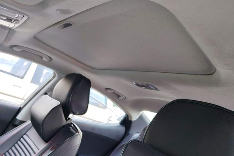 Used Hyundai Elantra (5th Generation / Langdong) 2016 1.6L Automatic Prestige Model Headliner