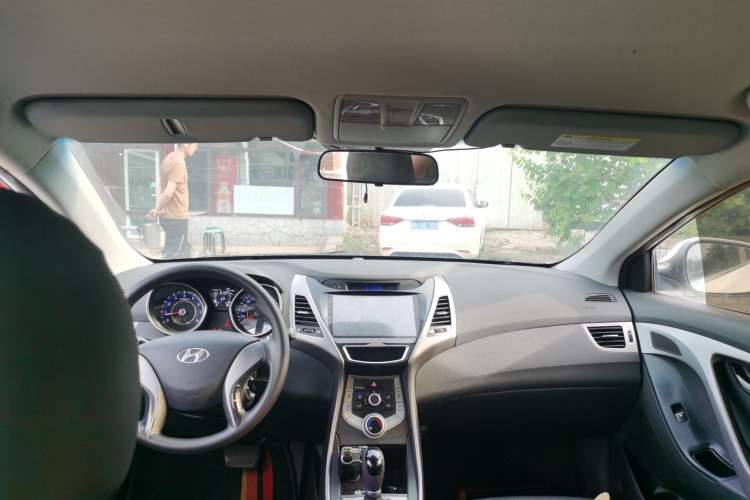 Used Hyundai Elantra (5th Generation / Langdong) 2016 1.6L Automatic Smart Version Headliner