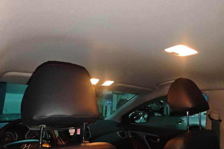 Used Hyundai Elantra (5th Generation / Langdong) 2016 1.6L Automatic Smart Version Headliner