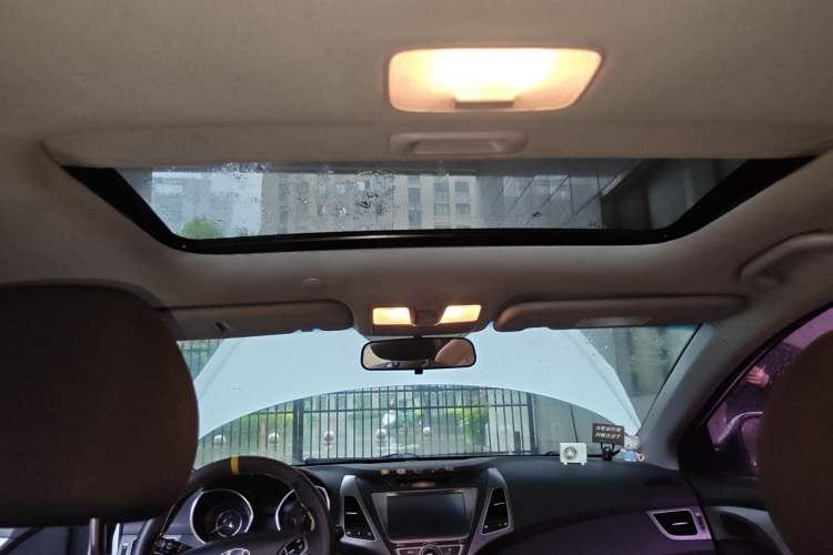 Used Hyundai Elantra (5th Generation / Langdong) 2016 1.6L Automatic Prestige Model Headliner