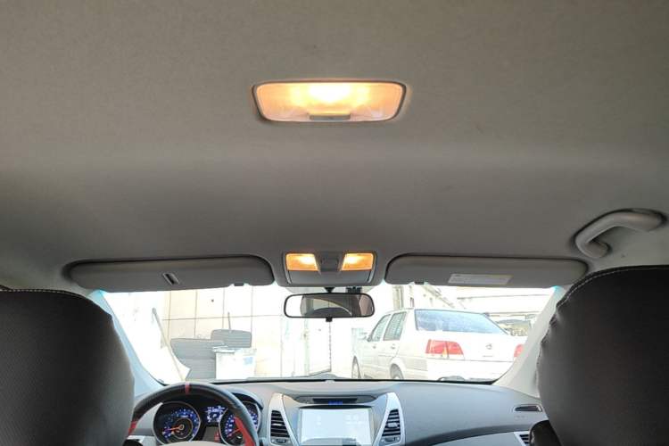 Used Hyundai Elantra (5th Generation / Langdong) 2016 1.6L Automatic Smart Version Headliner