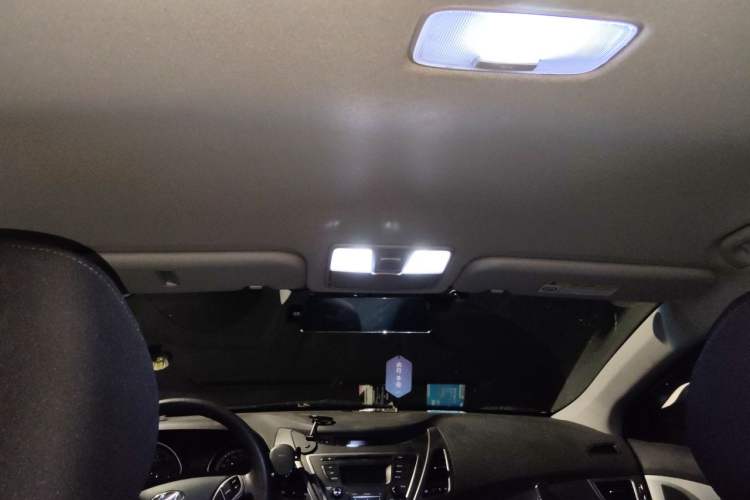Used Hyundai Elantra (5th Generation / Langdong) 2016 1.6L Automatic Smart Version Headliner