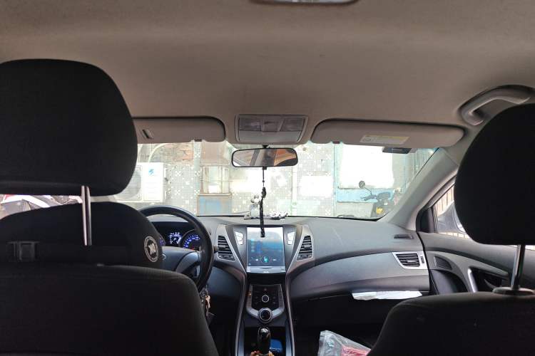 Used Hyundai Elantra (5th Generation / Langdong) 2016 1.6L Automatic Smart Version Headliner