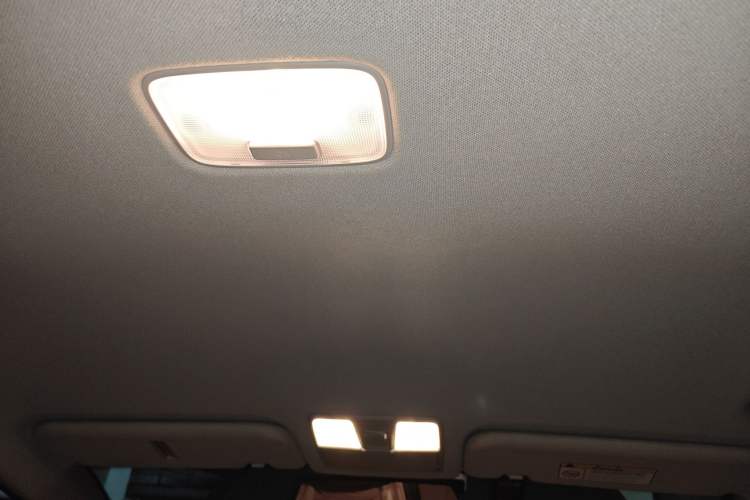 Used Hyundai Elantra (5th Generation / Langdong) 2016 1.6L Automatic Smart Version Headliner