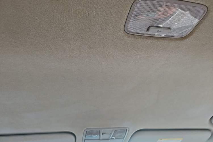 Used Hyundai Elantra (5th Generation / Langdong) 2016 1.6L Automatic Smart Version Headliner