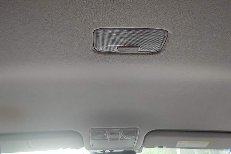 Used Hyundai Elantra (5th Generation / Langdong) 2016 1.6L Automatic Smart Version Headliner