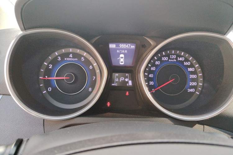 Used Hyundai Elantra (5th Generation / Langdong) 2016 1.6L Automatic Prestige Model Instrument Cluster