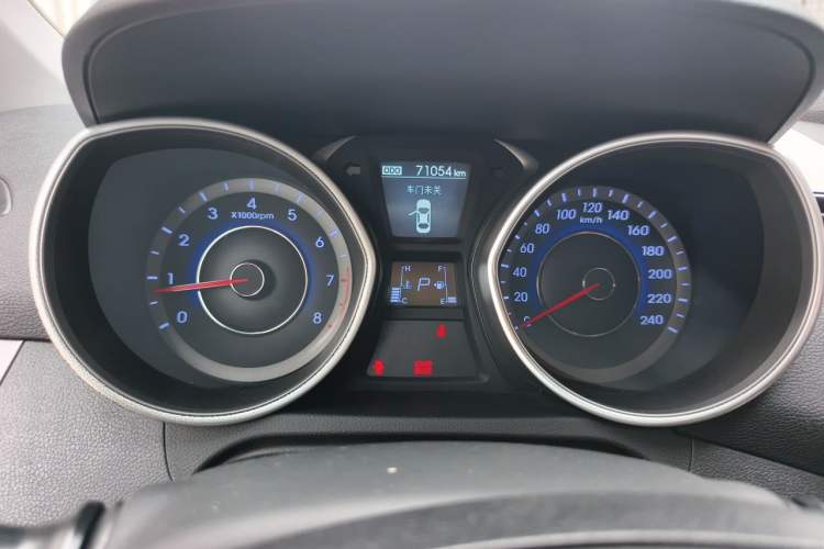 Used Hyundai Elantra (5th Generation / Langdong) 2016 1.6L Automatic Prestige Model Instrument Cluster