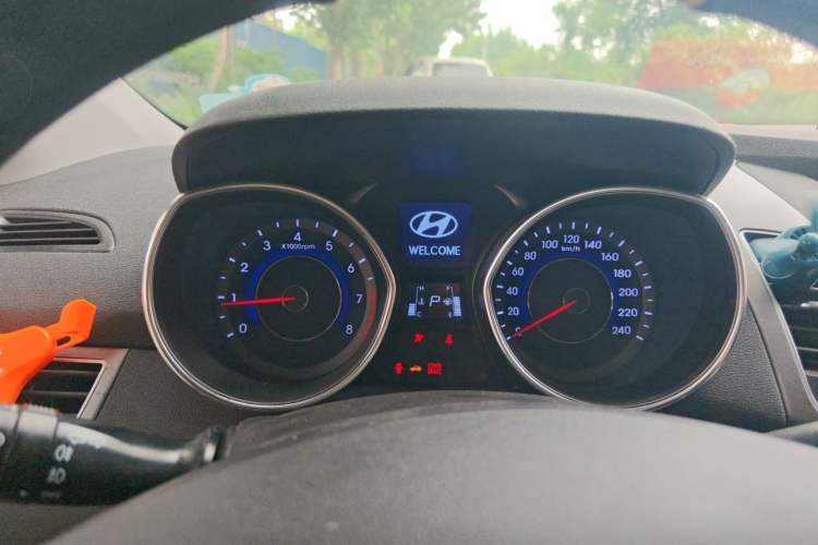 Used Hyundai Elantra (5th Generation / Langdong) 2016 1.6L Automatic Prestige Model Instrument Cluster