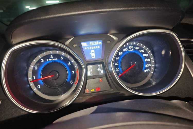 Used Hyundai Elantra (5th Generation / Langdong) 2016 1.6L Manual Luxury Model Instrument Cluster