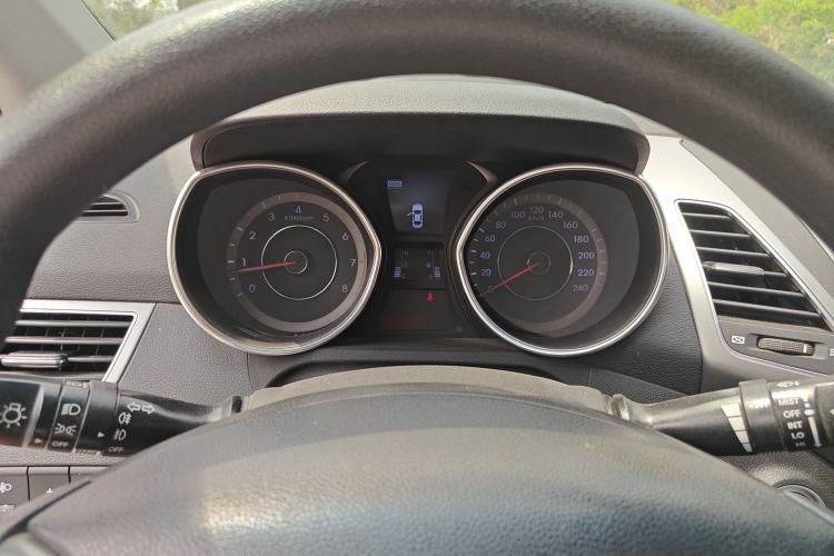 Used Hyundai Elantra (5th Generation / Langdong) 2016 1.6L Manual Luxury Model Instrument Cluster