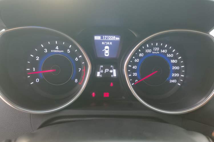 Used Hyundai Elantra (5th Generation / Langdong) 2016 1.6L Automatic Prestige Model Instrument Cluster
