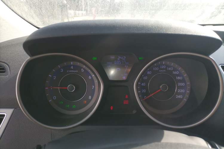 Used Hyundai Elantra (5th Generation / Langdong) 2016 1.6L Automatic Smart Version Instrument Cluster