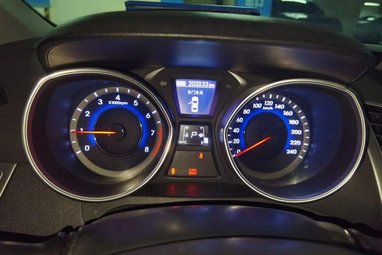 Used Hyundai Elantra (5th Generation / Langdong) 2016 1.6L Automatic Prestige Model Instrument Cluster