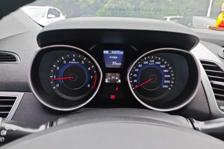 Used Hyundai Elantra (5th Generation / Langdong) 2016 1.6L Automatic Prestige Model Instrument Cluster