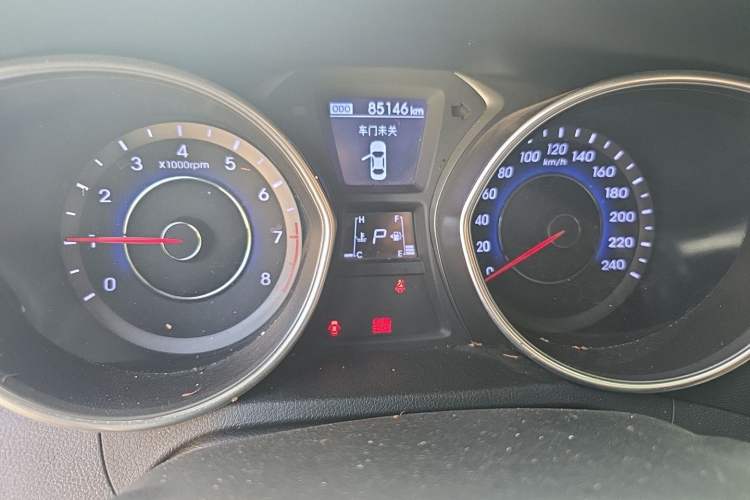 Used Hyundai Elantra (5th Generation / Langdong) 2016 1.6L Automatic Prestige Model Instrument Cluster
