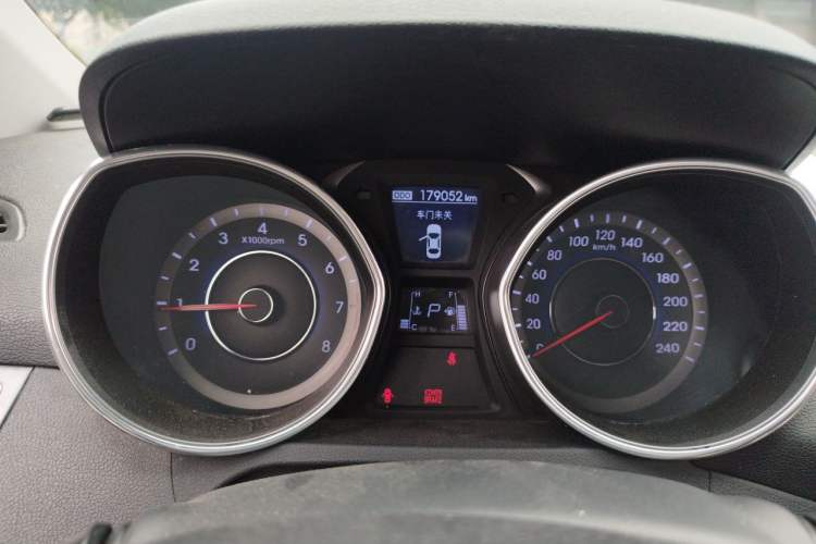 Used Hyundai Elantra (5th Generation / Langdong) 2016 1.6L Automatic Prestige Model Instrument Cluster