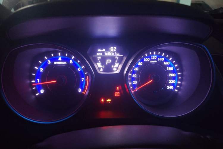 Used Hyundai Elantra (5th Generation / Langdong) 2016 1.6L Automatic Smart Version Instrument Cluster