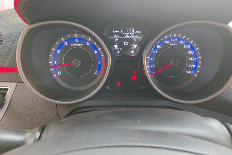 Used Hyundai Elantra (5th Generation / Langdong) 2016 1.6L Automatic Smart Version Instrument Cluster