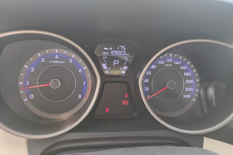 Used Hyundai Elantra (5th Generation / Langdong) 2016 1.6L Automatic Smart Version Instrument Cluster