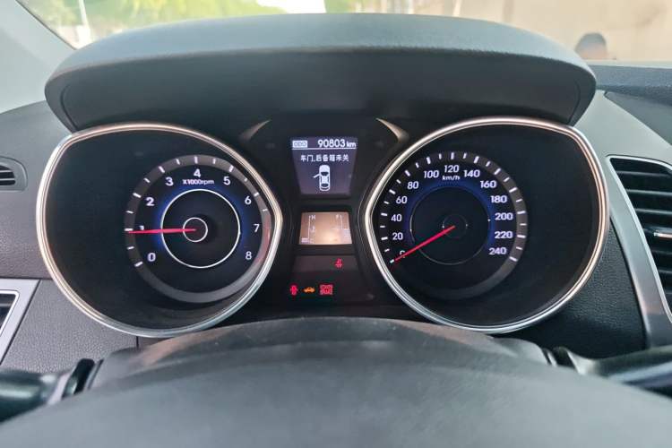 Used Hyundai Elantra (5th Generation / Langdong) 2016 1.6L Manual Luxury Model Instrument Cluster