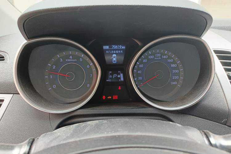 Used Hyundai Elantra (5th Generation / Langdong) 2016 1.6L Automatic Prestige Model Instrument Cluster