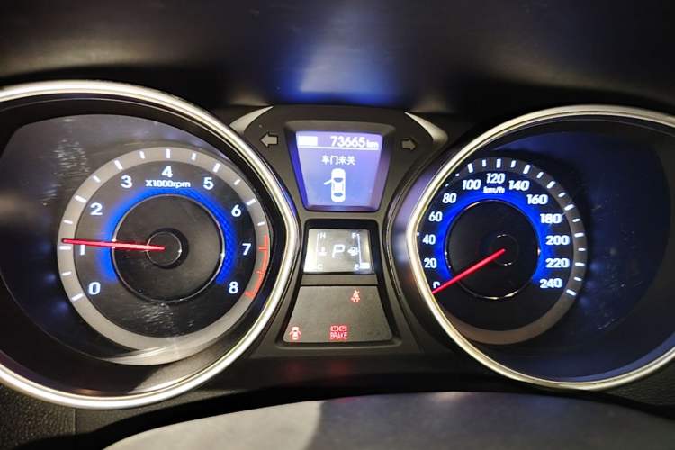 Used Hyundai Elantra (5th Generation / Langdong) 2016 1.6L Automatic Prestige Model Instrument Cluster